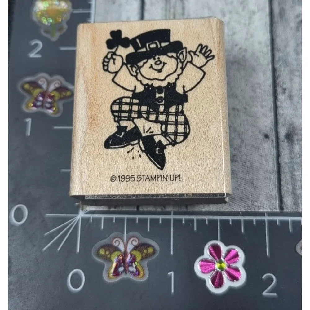Stampin' Up! Leprechaun Jumping Clover St. Patricks Rubber Stamp Wood #F88